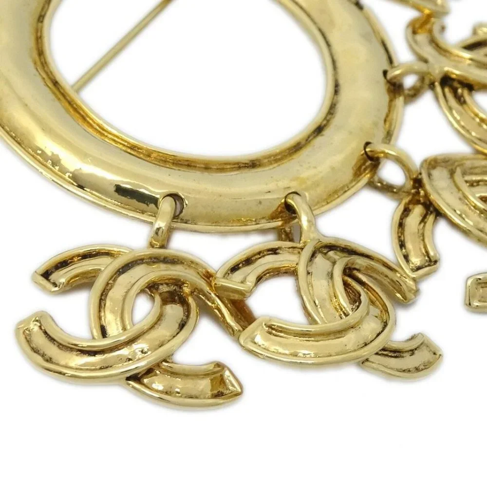 Chanel Brooch Pin Gold